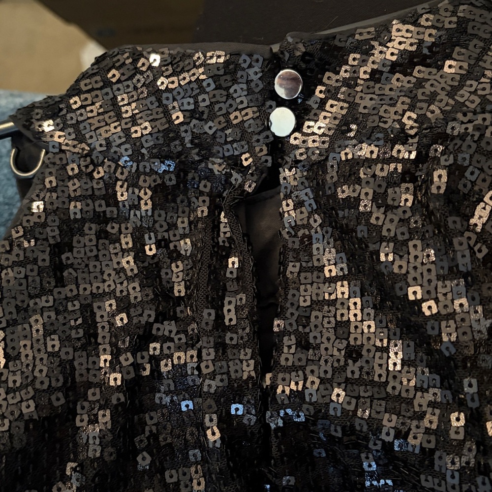 Black Sequin Halter Top with 2 button closure at neck in back - Picture 4 of 4